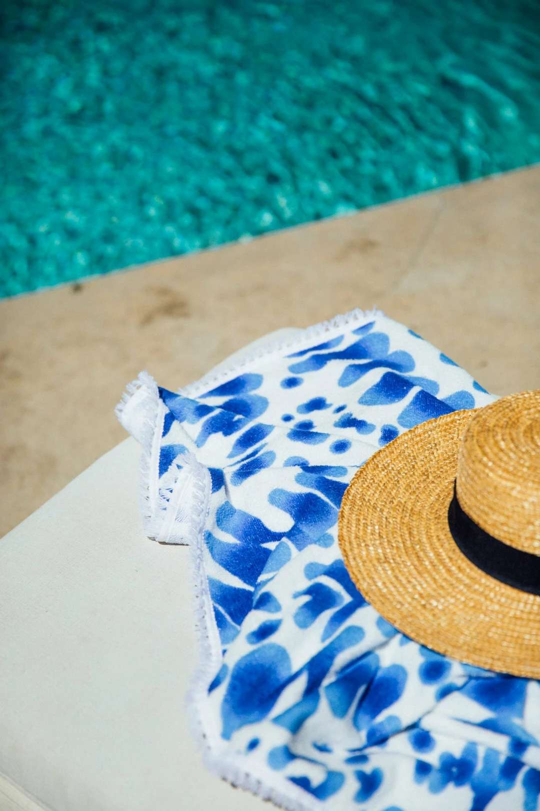 Enchante Home Indigo Round Turkish Beach Towel 3 Enchante Home Indigo Round Turkish Beach Towel - Image 3