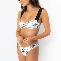 Revel Rey women Spencer Top-Noir Floral -Enchante Home Shop 97526ef2f48d43f394844726bffa3f2d 1080x